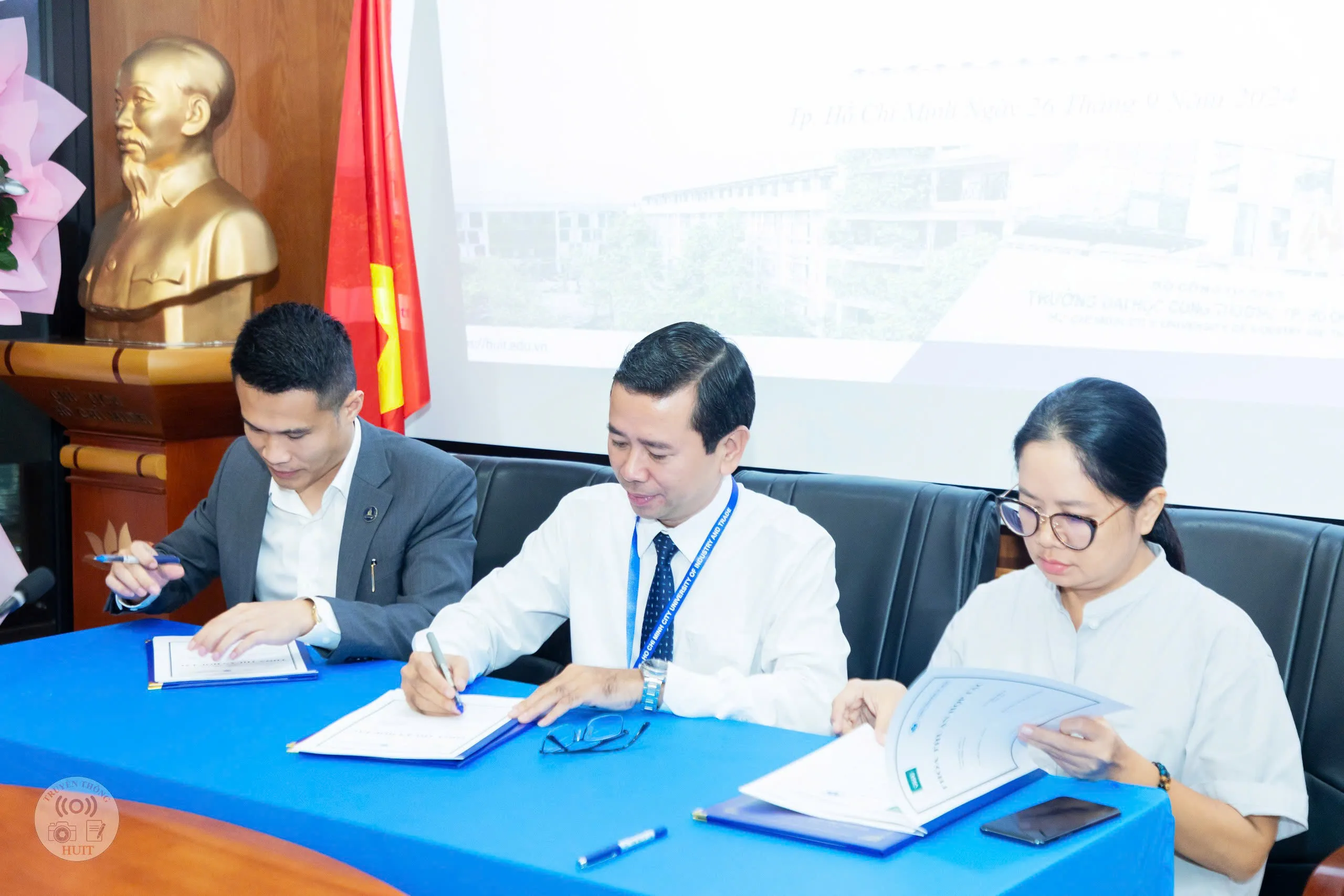 z5875846669716 05d7f0447324278f8817c803e528896b jpg